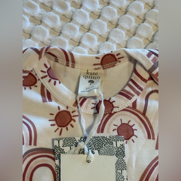 NWT Kate Quinn onesie 3-6m - Picture 2 of 2